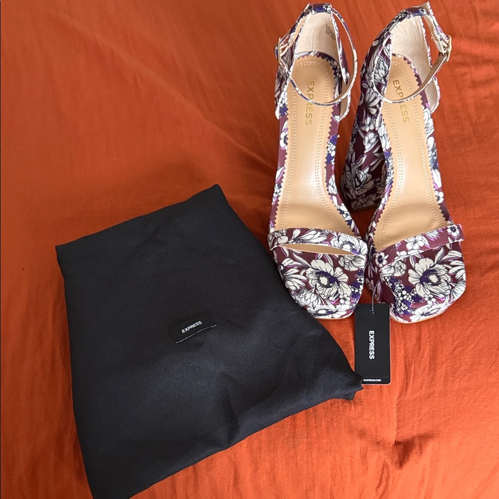 Express Women's Floral Heels - Purple and Cream